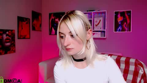 Snapshot of melisa_white1 chatting on October 8, 2025, 7:11 pm Melisa online show from October 8, 2025, 7:11 pm