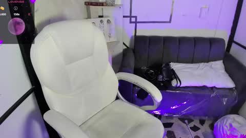 Snapshot of melisabostton_ chatting on February 26, 2025, 8:33 pm Melissa online show from February 26, 2025, 8:33 pm