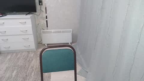 Melissa  Ray online show from February 7, 2025, 3:01 am