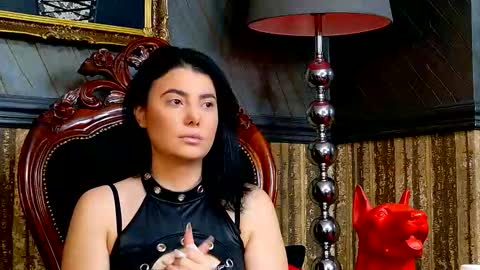 Snapshot of melissa_glow chatting on November 4, 2025, 12:48 pm Melissa online show from November 4, 2025, 12:48 pm