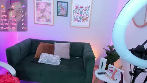 Melissa 3 online show from September 16, 2025, 7:09 am