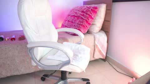 Melissa online show from October 14, 2025, 12:28 pm