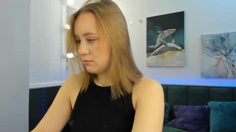 melissa_new22 online show from November 22, 2025, 12:09 am