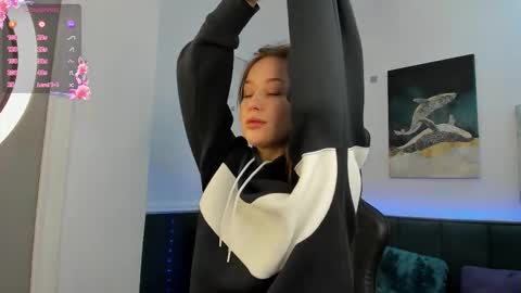 melissa_new22 online show from November 29, 2025, 12:35 am