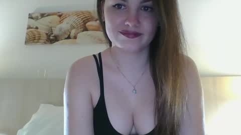 Snapshot of melissa_verhaar chatting on February 18, 2025, 1:44 pm Melissa online show from February 18, 2025, 1:44 pm