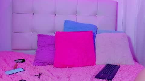 Snapshot of melissa_walker_ chatting on January 18, 2025, 12:26 pm Meli online show from January 18, 2025, 12:26 pm