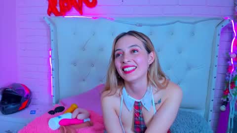 Snapshot of melissa_walker_ chatting on March 2, 2025, 1:04 am Meli online show from March 2, 2025, 1:04 am