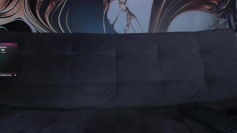  M e l i s s a  online show from November 19, 2025, 7:36 pm