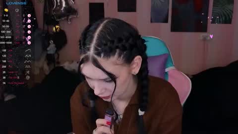 Freya  IM NONUDE online show from February 6, 2025, 10:32 pm