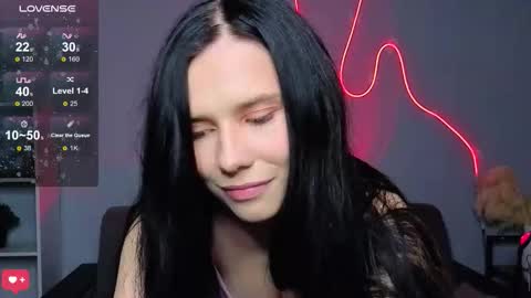 mellhyees online show from December 16, 2025, 5:07 pm