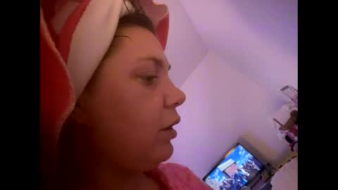 Snapshot of melli23 chatting on January 4, 2025, 9:41 pm Melli online show from January 4, 2025, 9:41 pm