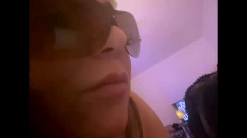 Snapshot of melli23 chatting on January 9, 2025, 11:02 pm Melli online show from January 9, 2025, 11:02 pm