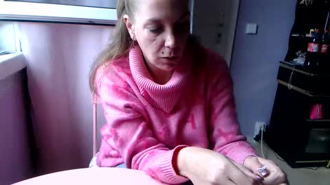 Snapshot of melli23 chatting on September 18, 2025, 2:41 pm Melli online show from September 18, 2025, 2:41 pm