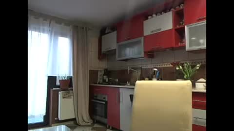 Melly online show from February 28, 2025, 7:37 am