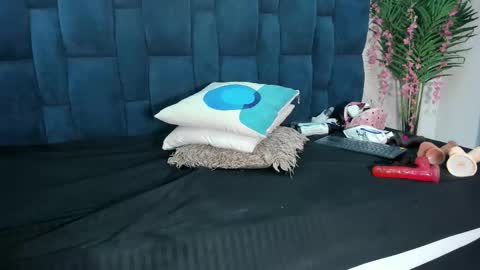 Snapshot of meloddy_megann chatting on November 20, 2025, 8:41 pm Melody online show from November 20, 2025, 8:41 pm