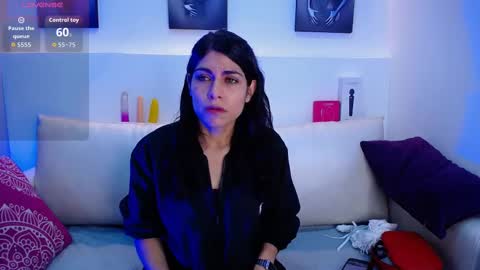 Snapshot of melodiroux_ chatting on September 18, 2025, 1:02 pm Melodi online show from September 18, 2025, 1:02 pm