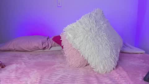 Snapshot of melody__77 chatting on February 22, 2025, 9:48 pm online show from February 22, 2025, 9:48 pm