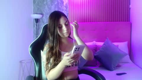 Snapshot of melody_bleir chatting on September 22, 2025, 5:59 pm Melody online show from September 22, 2025, 5:59 pm