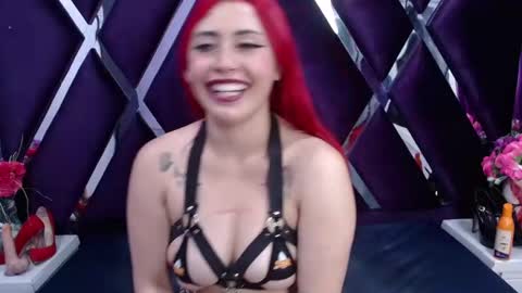 Snapshot of melody_klum chatting on January 12, 2025, 6:49 am Melody online show from January 12, 2025, 6:49 am