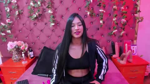 Snapshot of melodysmithass chatting on November 23, 2025, 2:33 am Melodysmithass online show from November 23, 2025, 2:33 am