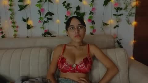 Snapshot of melodywinxxx chatting on September 30, 2025, 10:53 am Melody Winx online show from September 30, 2025, 10:53 am