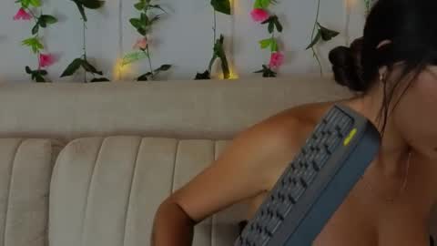 Snapshot of melodywinxxx chatting on October 7, 2025, 2:20 am Melody Winx online show from October 7, 2025, 2:20 am