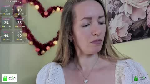 Snapshot of melodyys chatting on February 20, 2025, 4:14 pm Melody My schedule this week Wednesday Thursday Sunday online show from February 20, 2025, 4:14 pm