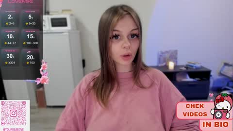 Snapshot of melonipinkbb chatting on January 14, 2025, 12:11 am MELONI online show from January 14, 2025, 12:11 am