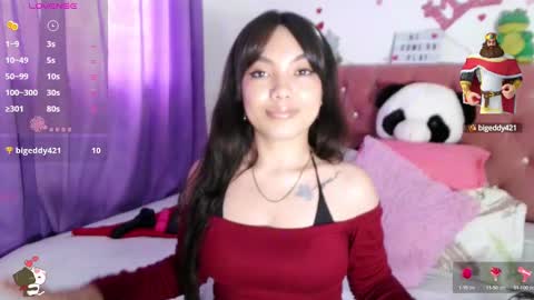 Snapshot of mena_hicks chatting on February 14, 2025, 7:02 pm Heart  online show from February 14, 2025, 7:02 pm