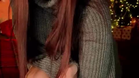 Snapshot of mencialo chatting on December 18, 2025, 2:39 am Mencialo online show from December 18, 2025, 2:39 am