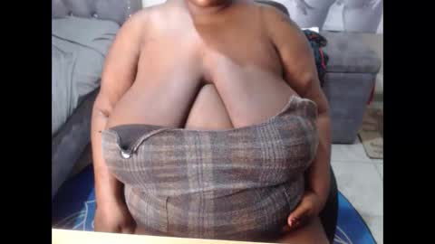 bigboobsass online show from December 20, 2025, 1:56 am