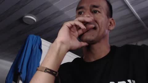 Snapshot of mensexydick20 chatting on February 17, 2025, 8:36 pm big brown online show from February 17, 2025, 8:36 pm