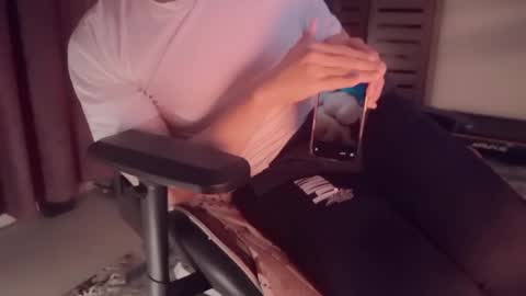 meow609 online show from November 19, 2025, 5:35 pm