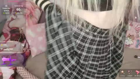 Snapshot of meowkakitty chatting on November 25, 2025, 2:33 am MeowkaKitty online show from November 25, 2025, 2:33 am