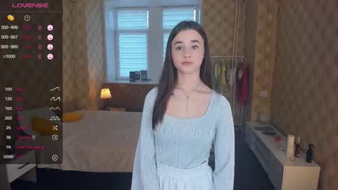 Snapshot of meoww_meows chatting on November 10, 2025, 9:41 am Julie online show from November 10, 2025, 9:41 am