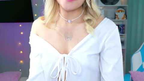 Molly online show from December 5, 2025, 4:21 am