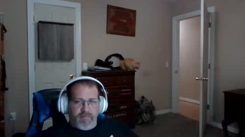 Snapshot of mercer1977 chatting on September 9, 2025, 5:01 pm mercer1977 online show from September 9, 2025, 5:01 pm