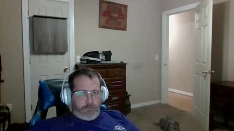 Snapshot of mercer1977 chatting on November 10, 2025, 3:11 pm mercer1977 online show from November 10, 2025, 3:11 pm