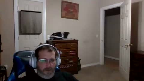 Snapshot of mercer1977 chatting on November 21, 2025, 11:31 am mercer1977 online show from November 21, 2025, 11:31 am