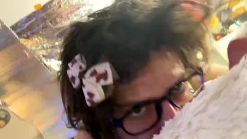 Snapshot of merelyalover chatting on December 27, 2024, 3:59 pm gurlnips online show from December 27, 2024, 3:59 pm