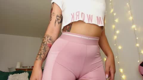 Snapshot of merida__freckles chatting on January 26, 2025, 6:58 pm Miss Freckles online show from January 26, 2025, 6:58 pm