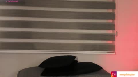 Merida  online show from November 14, 2025, 1:15 am