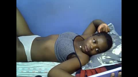 merlin_queen online show from September 26, 2025, 7:01 am