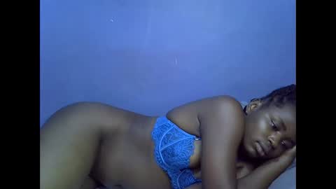 merlin_queen online show from November 15, 2025, 6:59 pm