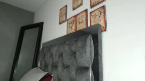 merlina_t online show from December 16, 2025, 7:08 pm