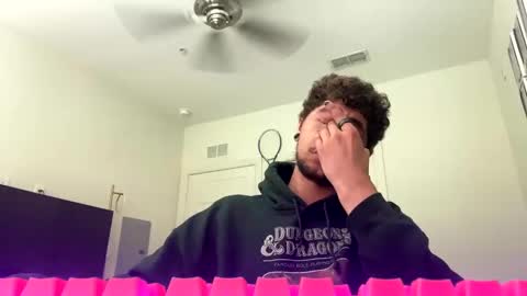 Snapshot of merlinharriss chatting on February 16, 2025, 4:42 pm Merlinz Magic online show from February 16, 2025, 4:42 pm