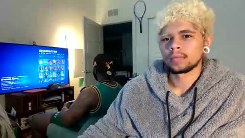 Snapshot of merlinharriss chatting on February 26, 2025, 3:52 pm Merlinz Magic online show from February 26, 2025, 3:52 pm