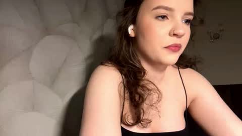 Snapshot of merrileebussey chatting on October 21, 2025, 3:35 pm merrileebussey online show from October 21, 2025, 3:35 pm