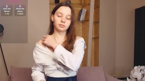 Lollita online show from November 27, 2025, 10:39 am