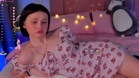 Anna online show from February 5, 2025, 9:46 am